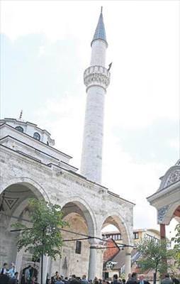 Sırplar yıktı biz yaptık