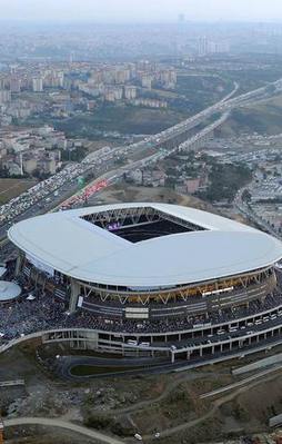 Arena'da taraftardan Aslan'a büyük şok