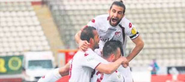 Elazığspor play-off için dev bir adım attı!