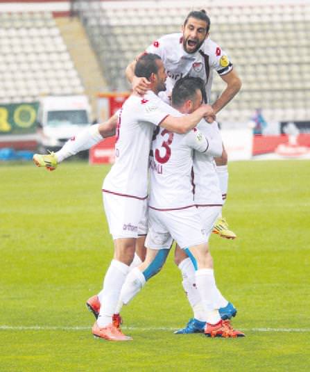 Elazığspor play-off için dev bir adım attı!