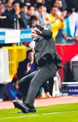 Kendi düşen ağlamaz