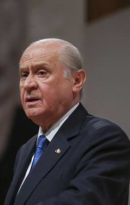 MHP'den hükümete şartsız destek