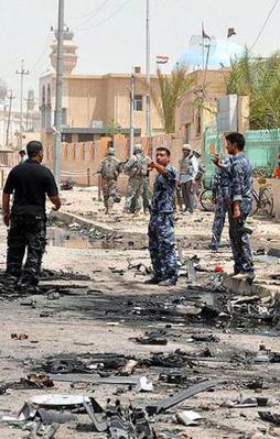 Bağdat'ta bombalı saldırı: 20 ölü