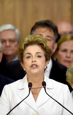 Dilma Rousseff görevden alındı!