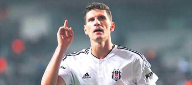 Schalke Gomez için şartları zorlayacak