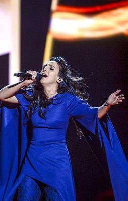 Eurovision'u Türkçe şarkı kazandı!