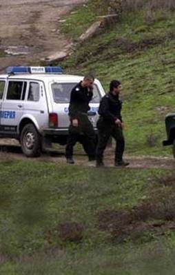 Bulgaristan 2 PKK'lı teröristi teslim etti