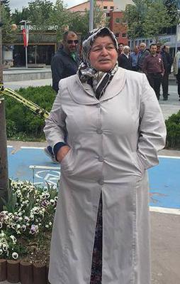 Kızının oyuncak ayısını gözyaşlarıyla kurtardı