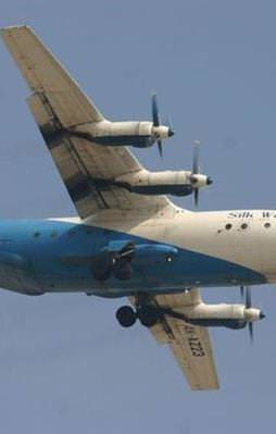 Azerbaycan uçağı düştü! Çok sayıda ölü var