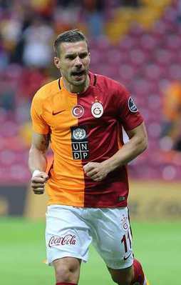 Galatasaray Kayseri'yi farklı mağlup etti!