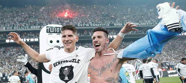 Süper Lig'in gol kralı Gomez