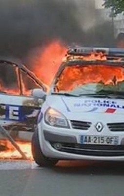 Fransa eylemcileri cinayetten yargılayacak