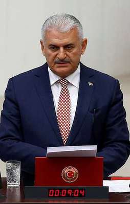 Başbakan Yıldırım'dan anlamlı Kısakürek mesajı