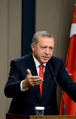 Cumhurbaşkanı Erdoğan'dan G.Saray'a tebrik