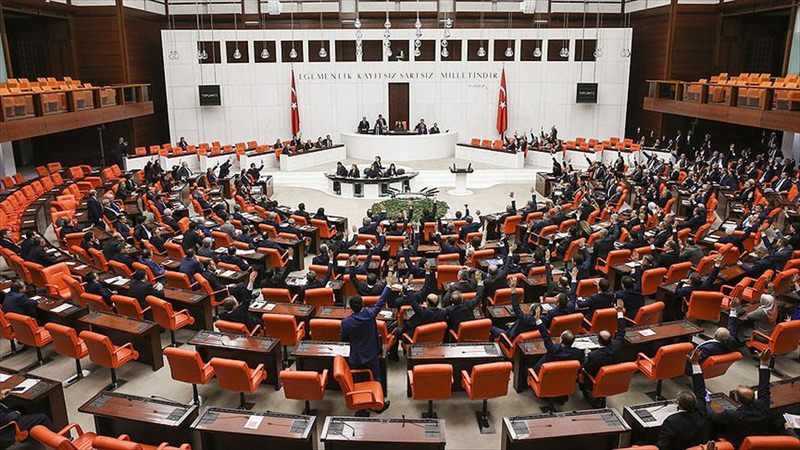 İlk başvuru CHP'li Tanrıkulu'dan geldi