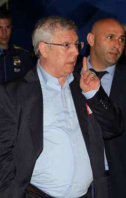 Aziz Yıldırım PFDK'ya sevk edildi
