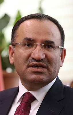 Bakan Bozdağ'dan o ahlaksızlara sert tepki