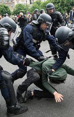 Dışişleri Bakanlığından Fransa'ya çağrı