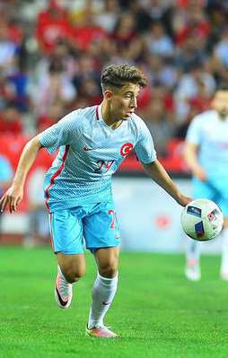 Fenerbahçe'den Emre Mor bombası