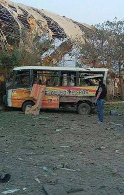 Silopi'de polis aracına kalleş saldırı!
