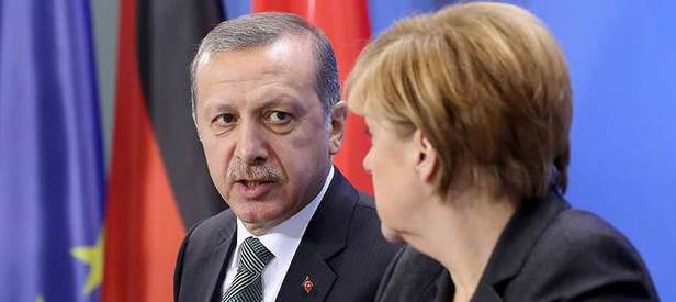 Erdoğan’dan Merkel’e kritik uyarı