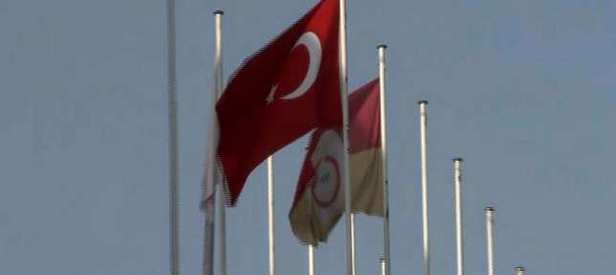 Abdi İpekçi'de şok! F.Bahçe bayrağını asmadılar!