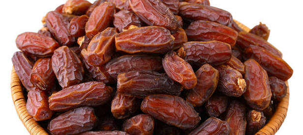 Hurma tezgahtaki yerini aldı