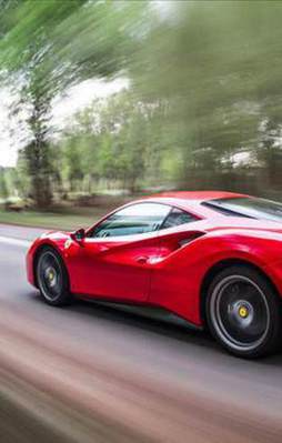 Yılın en iyi motoru Ferrari'den