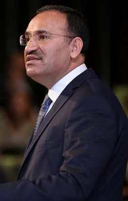 "Almanya kendi tarihine baksın"