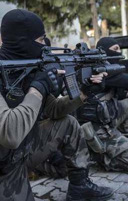 Nusaybin'de 70 terörist sıkıştırıldı