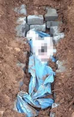 Toprağa gömülü terörist cesetleri bulundu