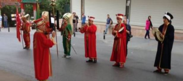 Alman Konsolosluğu önünde protesto