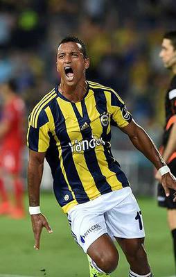 G.Saray'dan F.Bahçe'ye transfer çalımı