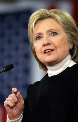 Clinton Paralel’in bağışlarını iade etmiş