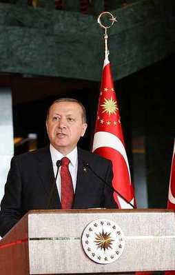 'Muhalefetin başı teröristleri ziyarete gidiyor'