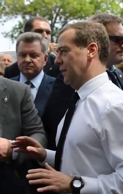 Rusya Başbakanı Medvedev: Bizde para kalmadı