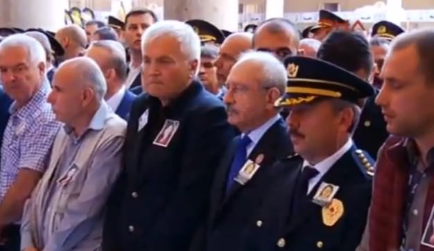 Şehidin eşi Kılıçdaroğlu'nun yanında durmak istemedi-2