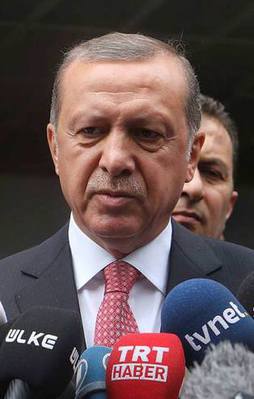"Mazluma sırtımızı dönme hakkımız yok"