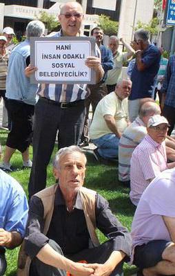 İzmir'de paso eylemi