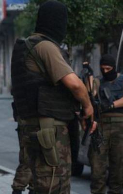 İstanbul'da helikopter destekli terör operasyonu