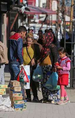 Yüksekova'da sokağa çıkma yasağının saati değişti