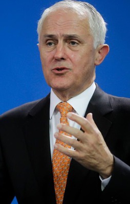 Ülkesinin iftar veren ilk başbakanı oldu