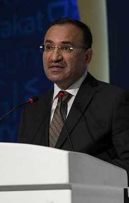 Bakan Bozdağ'dan flaş açıklamalar