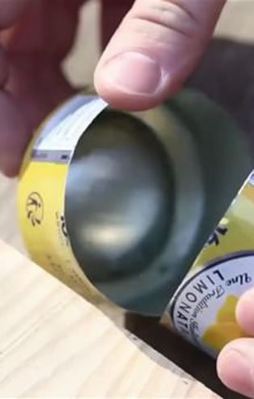 Kola kutusundan yaptığına inanamayacaksınız