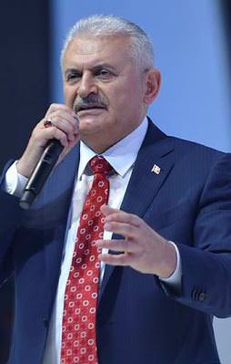 Başbakan'dan Kadın Basketbol Milli Takımı'na tebrik