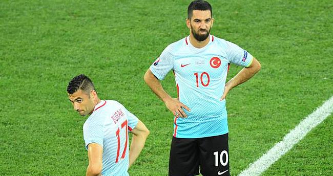 Milli Takım dün gece karıştı! Kötü haberler geldi-3