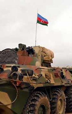 Azerbaycan’dan 25 bin askerle gözdağı!