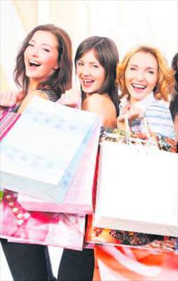 9 liraya tişört 29 liraya elbise