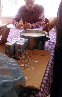 Okul sütünden yoğurt yaptılar!