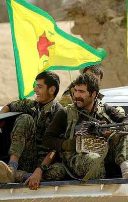 Terör örgütü YPG askerlik şubesi kurdu!